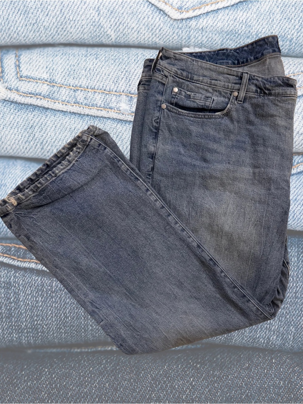 Torrid Mid Rise Slim Boot Jeans Size 28R Medium Wash Plus Size